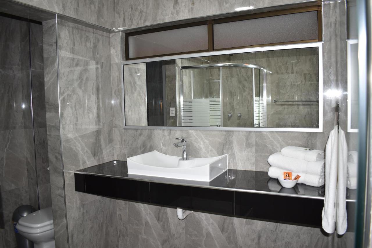 Hotel Briston Cochabamba Dış mekan fotoğraf